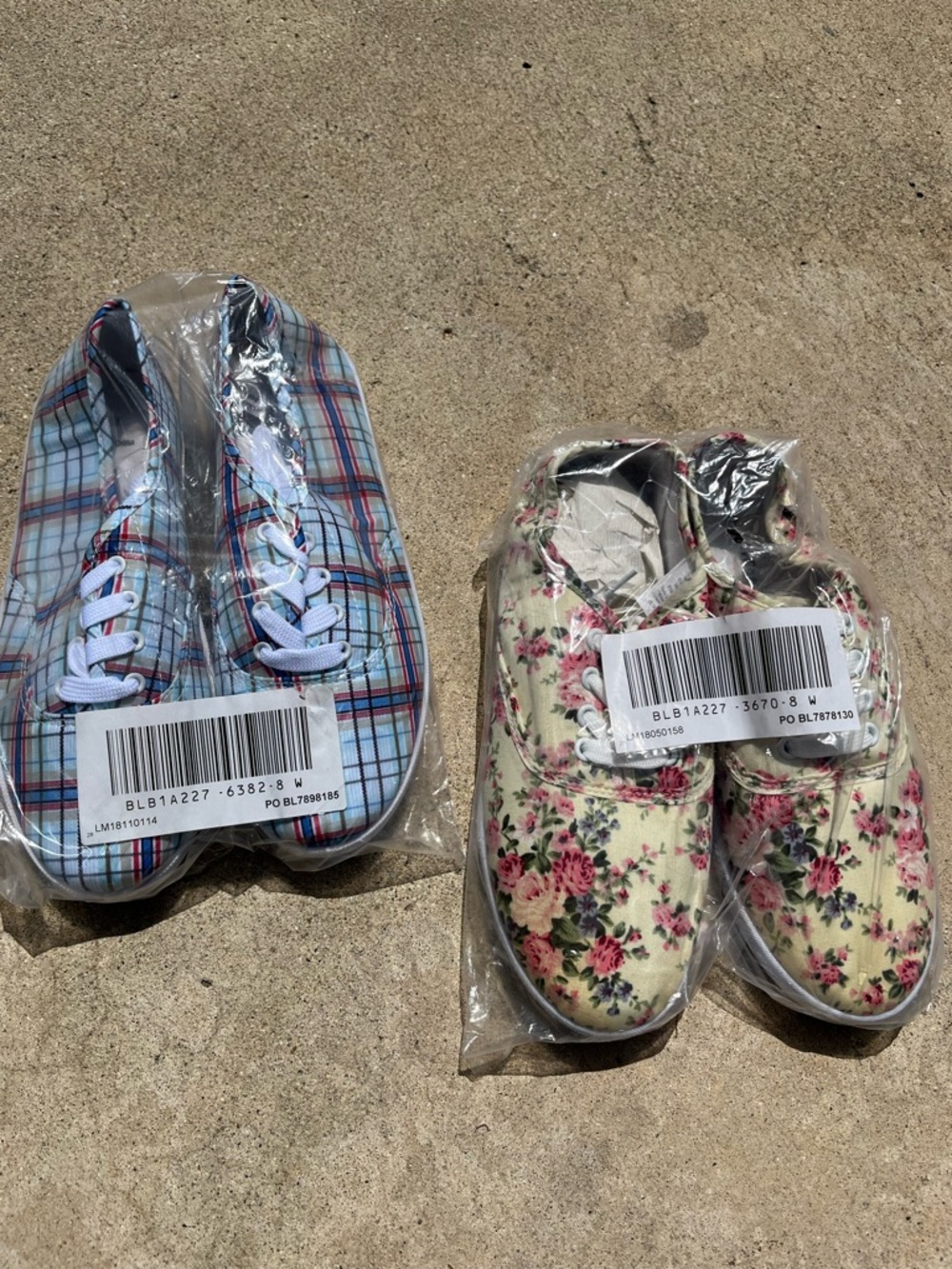 Lot of 2 Comfort Ease Canvas Tennis Shoes Women 8W CUTE! CUTE! CUTE!